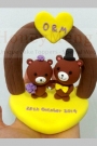 Wedding cake toppers bears bride groom